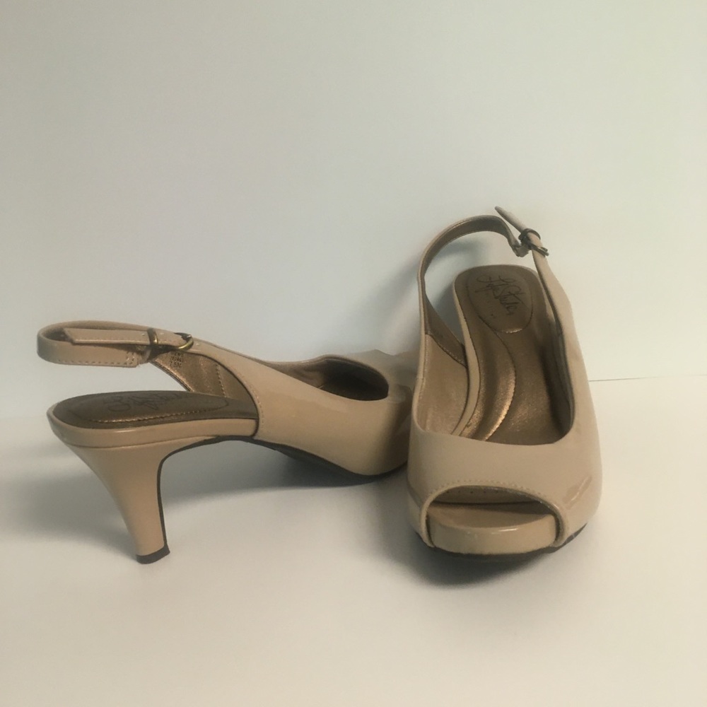 Life Stride heels